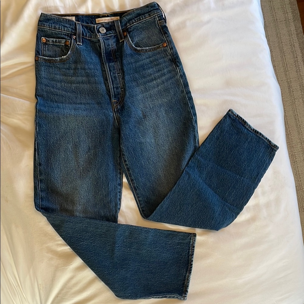 Levi’s Ribcage Straight Ankle Jeans
